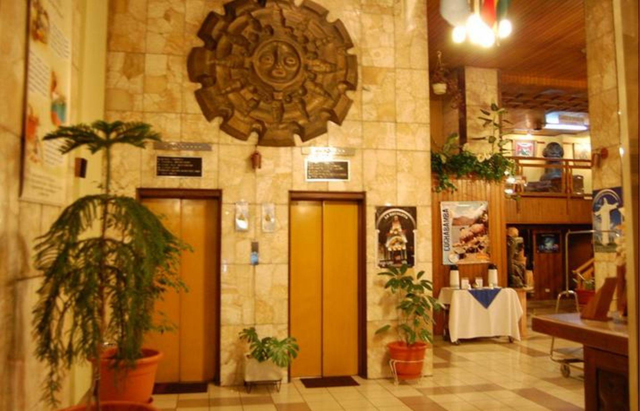 Cesar'S Plaza Hotel Cochabamba Ngoại thất bức ảnh